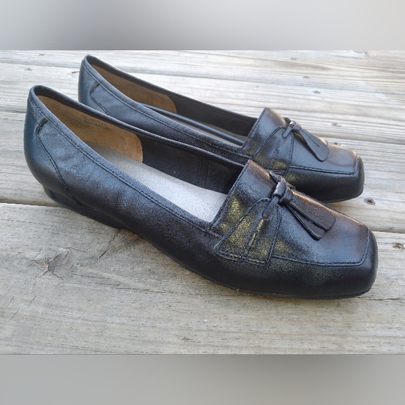 🆕Array Black Genuine Leather Tassel Loafers Women's Size 9 Wide Square Toe Flat - Picture 3 of 11